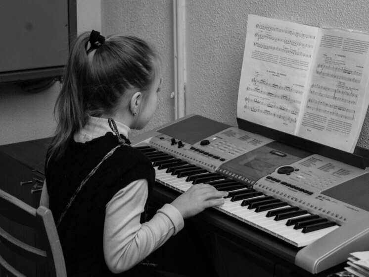 Три юных музыканта из Великих Лук стали лауреатами международного конкурса