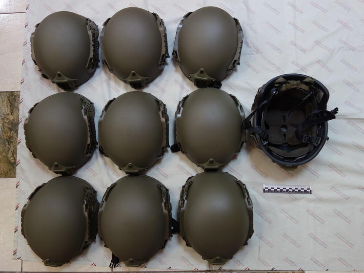 Калининградская таможня нашла у литовца 10 баллистических шлемов