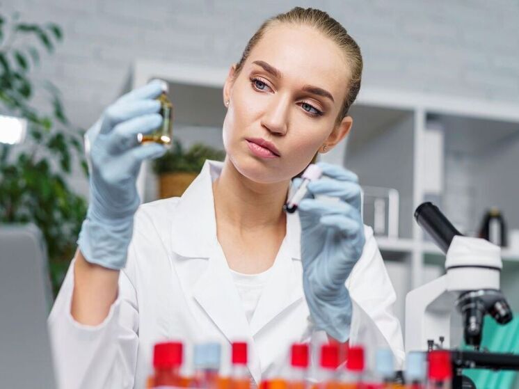 Ученые не нашли генетических доказательств связи спиртного с раком груди