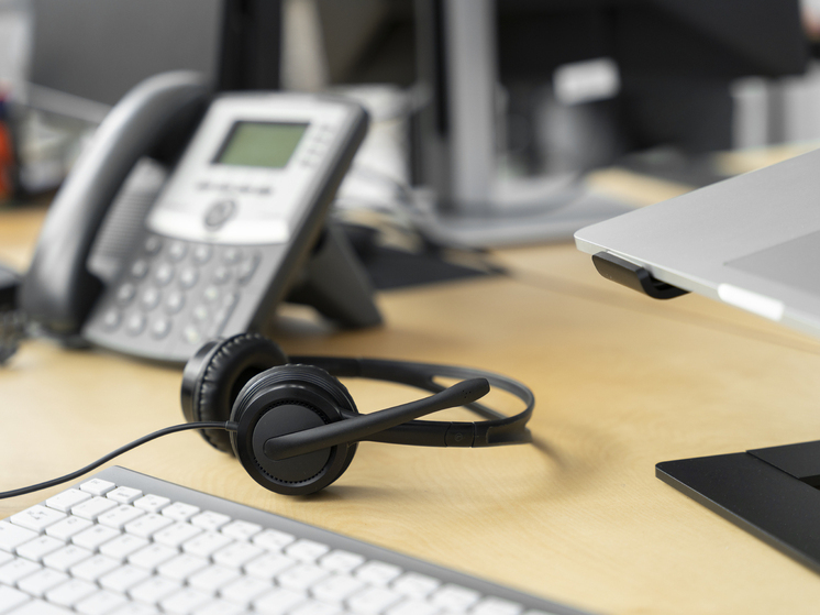 В Самаре открыли горячую линию по вопросам невыплаты зарплаты