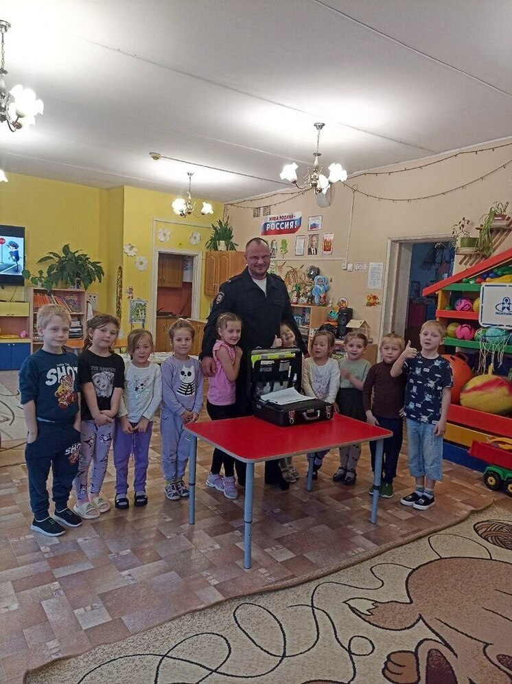 Юные псковичи узнали секреты профессии криминалиста