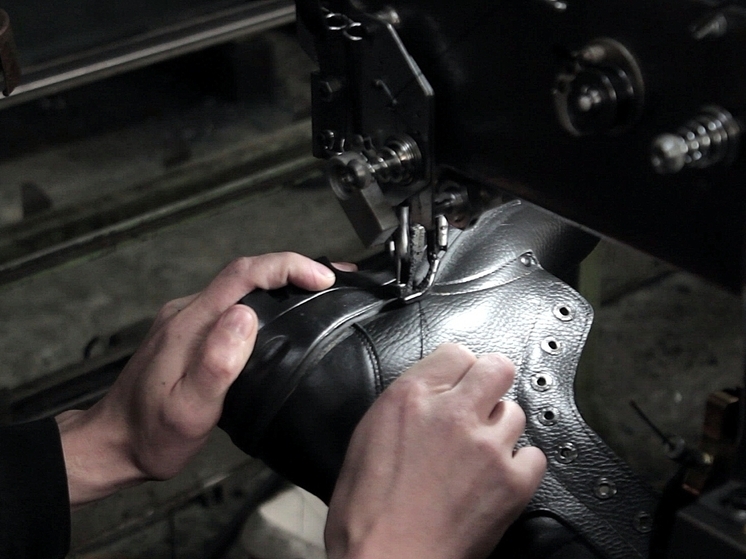 В челябинской колонии изготовили более 90 тысяч пар обуви