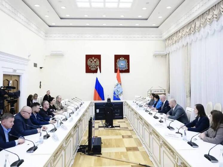 Вячеслав Федорищев встретился с выпускниками комплексной программы «СВОё Дело. Самарская область»