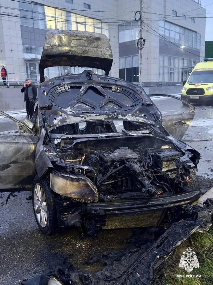 Водитель пострадал при пожаре в автомобиле на севере Ставрополя