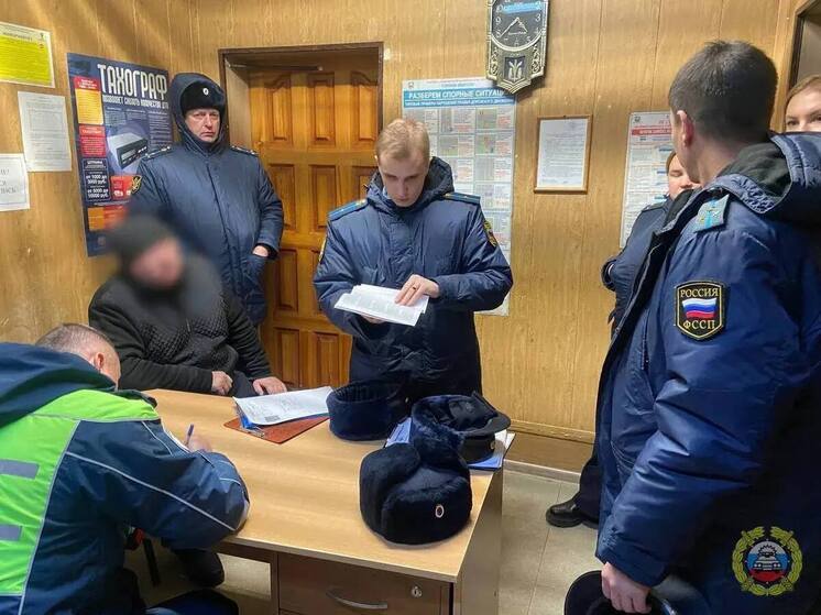 Под Волгоградом водитель погасил крупный долг под угрозой лишения автомобиля