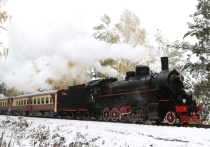 На вопросы о работе железнодорожного транспорта в эфире радио «Рок Арсенал» отвечают эксперты Свердловской железной дороги