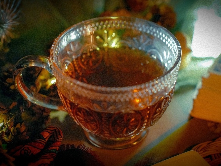  Тулякам рассказали об опасности крепкого чая