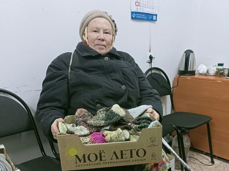 Жители "Новоюжки" собирают теплые вещи и медикаменты для раненых бойцов