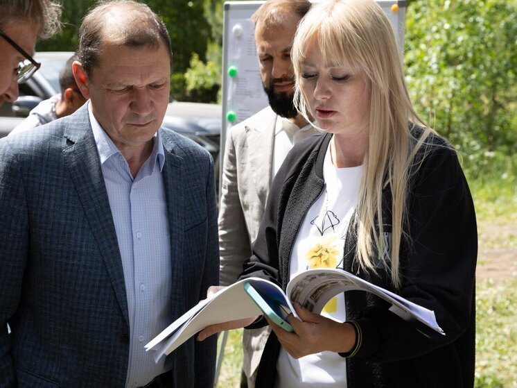 Демографическая ситуация, масштабное строительство в центре города новых инфраструктурных и социальных объектов, подготовка и прохождение отопительного сезона, усиление общественного транспорта, борьба с пробками и многое другое. Публикуем главное из сказанного мэром города. 