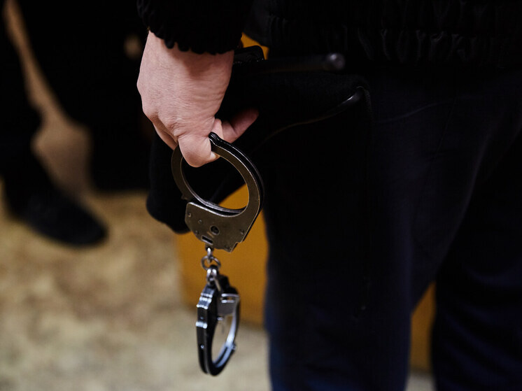 Шесть человек обвиняются в организации нарколаборатории в Тверской области