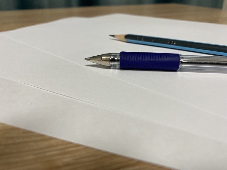 Гладков сообщил предварительные результаты итоговых сочинений школьников