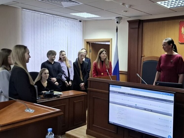 В Пскове студенты-юристы провели деловую игру по арбитражному процессу в стенах настоящего суда