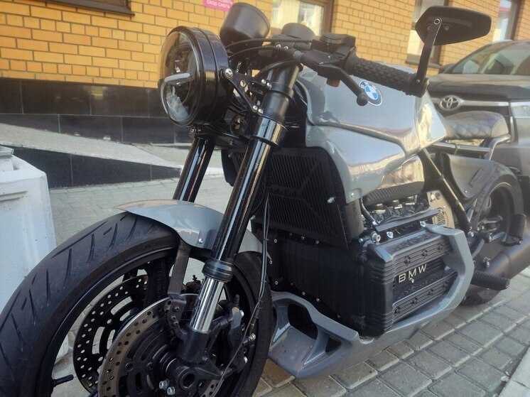 В Бийске угонщик-рецидивист рванул наутек, испугавшись хозяина мотоцикла