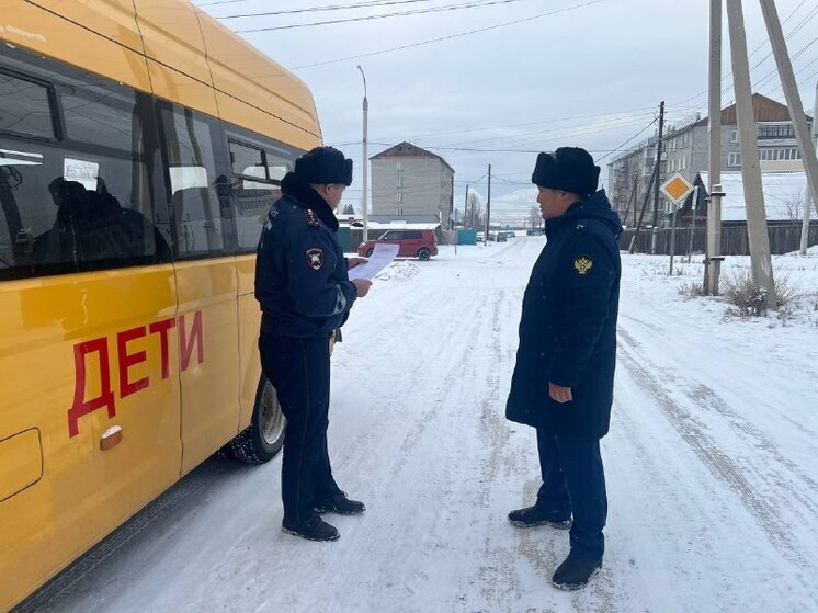 В Бурятии прокуратура взяла на контроль ДТП с участием школьного автобуса
