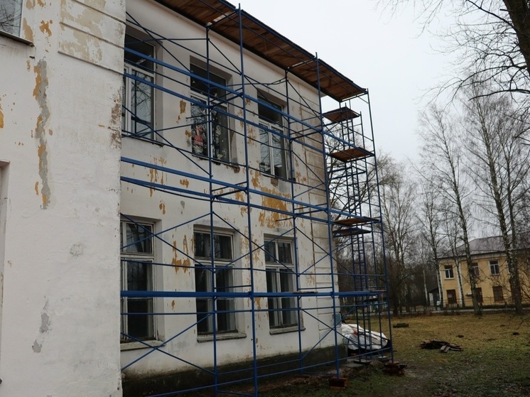 В Новгородском округе впервые за 78 лет отремонтируют Тесово-Нетыльскую школу