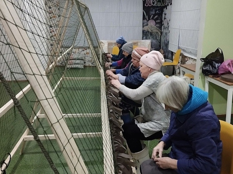 В Архангельской области открыт новый пункт по плетению маскировочных сетей