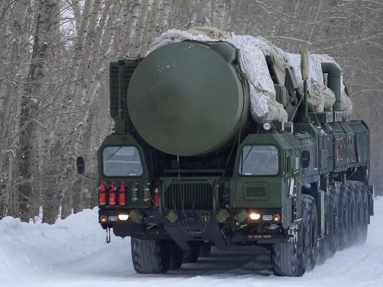 День Ракетных войск в России отметили учениями в Сибири