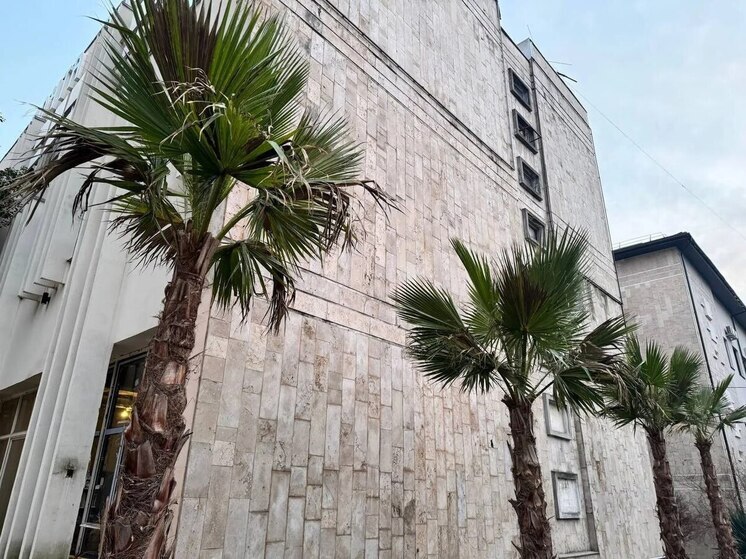 В Лазаревском районе Сочи прошли работы по благоустройству и озеленению