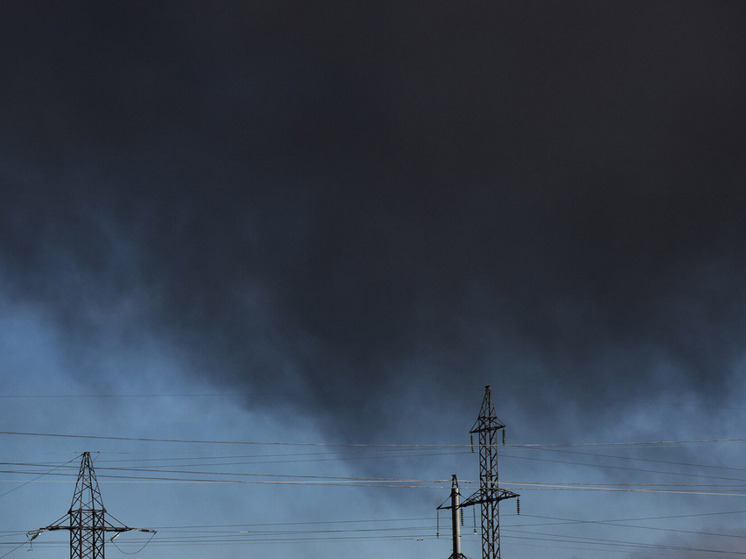 Губернатор Гусев: в Воронежской области при атаке БПЛА повреждены гараж и ЛЭП