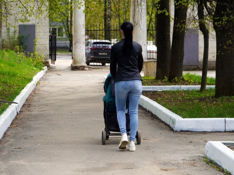 Более 1300 многодетных мам в Тульской области получат повышенную пенсию