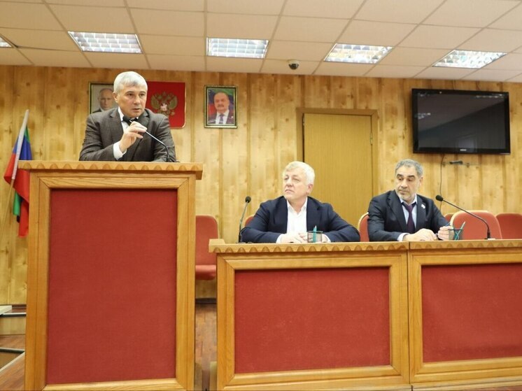 Аким Микиров переизбран главой Кизлярского района Дагестана