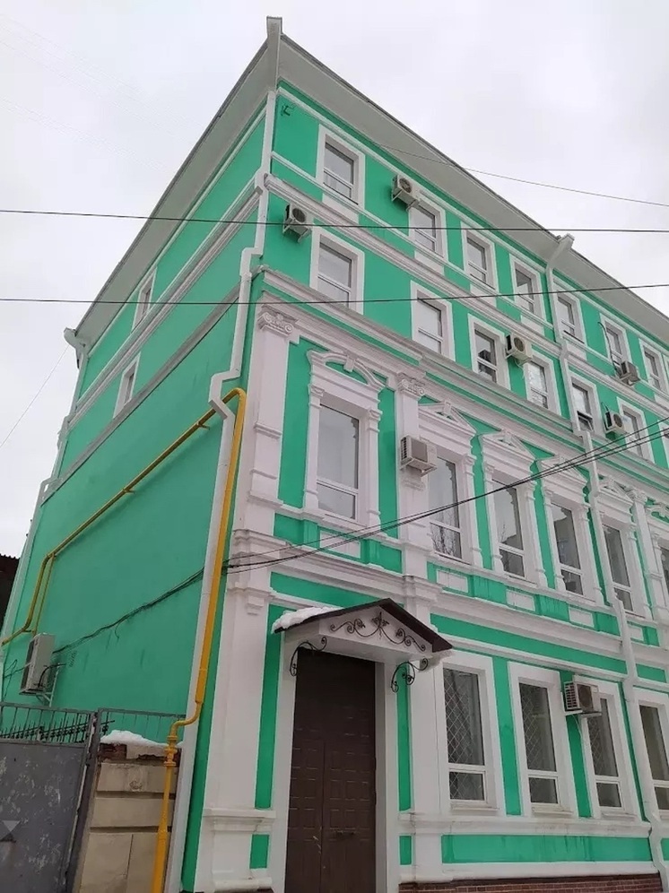 Зампред облдумы Роман Грибов запросил сведения о здании бывшего Облпотребсоюза в Саратове