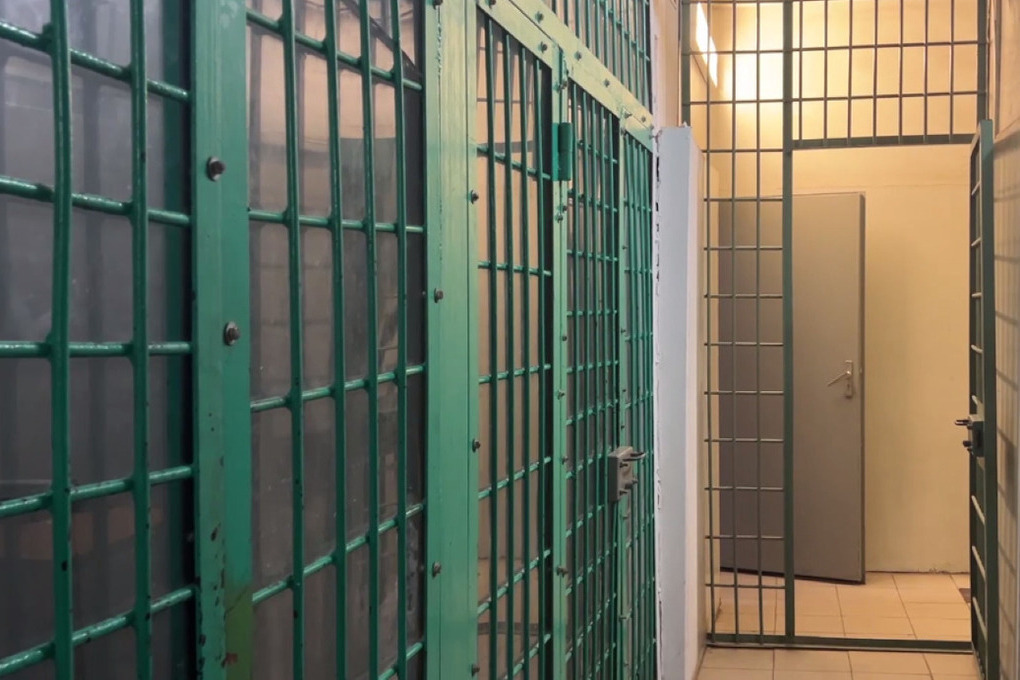 Россиянин связывал 6-летнего сына сожительницы скотчем и пытал