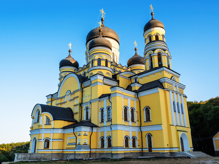 Молодогвардейцы расширят проект «Моя крепость» по поддержке храмов Донбасса в 2026 году