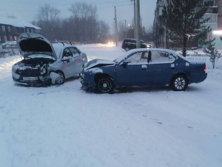 Пьяный водитель в Тайшете врезался в учебный автомобиль