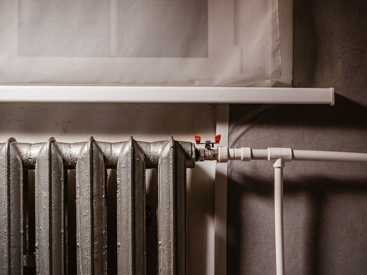 Жители восьми домов в Твери остались без отопления на день