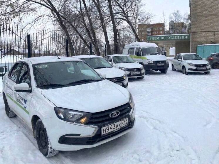 В Самаре обновили автопарк городской больницы №4 по нацпроекту