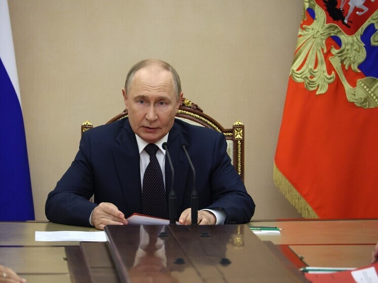 Путин: "Орешник" встанет на боевое дежурство до конца года