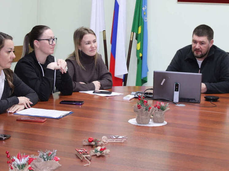 Глава Усть-Кубинского округа Сергей Щербаков поддержал инициативы молодежи