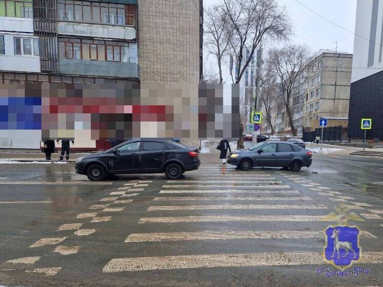 «Веста» сбила 55-летнюю женщину в Октябрьском районе Самары 17 декабря