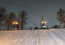 Для того чтобы активный зимний отдых стал по-настоящему веселым и беззаботным, нужно выбрать хорошую ледянку, которая точно не подведет на снежном спуске и выдержит не один сезон