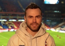 39-летний российский футболист Игорь Акинфеев назвал фильм, который считает обязательным для просмотра в новогодние праздники. Капитан команды ЦСКА выбрал картину, которую обожают миллионы.