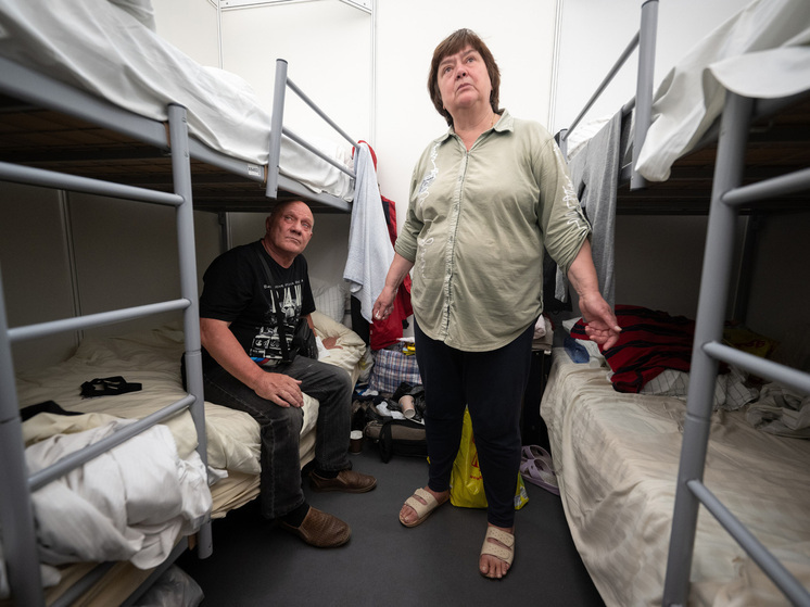 Беженцы возвращаются в зону боевых действий из-за нищеты в тыловой Украине