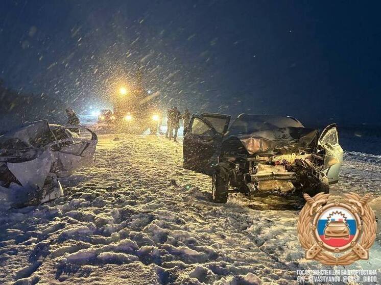 Две легковушки столкнулись в Башкирии – погибли четыре человека
