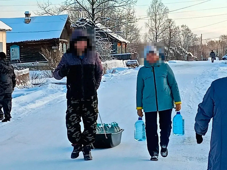 Жители поселка Безбожник вынуждены пить «живую» воду из крана