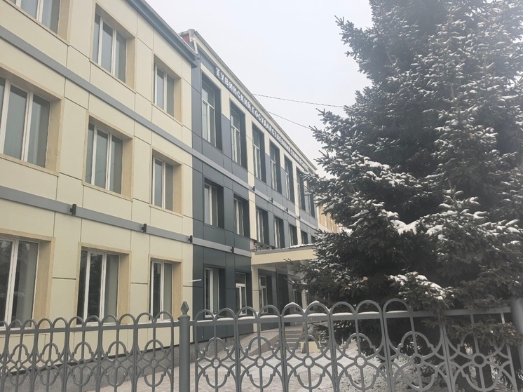 В ТувГУ завершается масштабный ремонт фасада главного корпуса