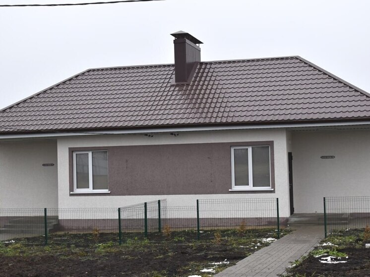 В Ракитянском округе молодой человек получил ключи от своего жилья