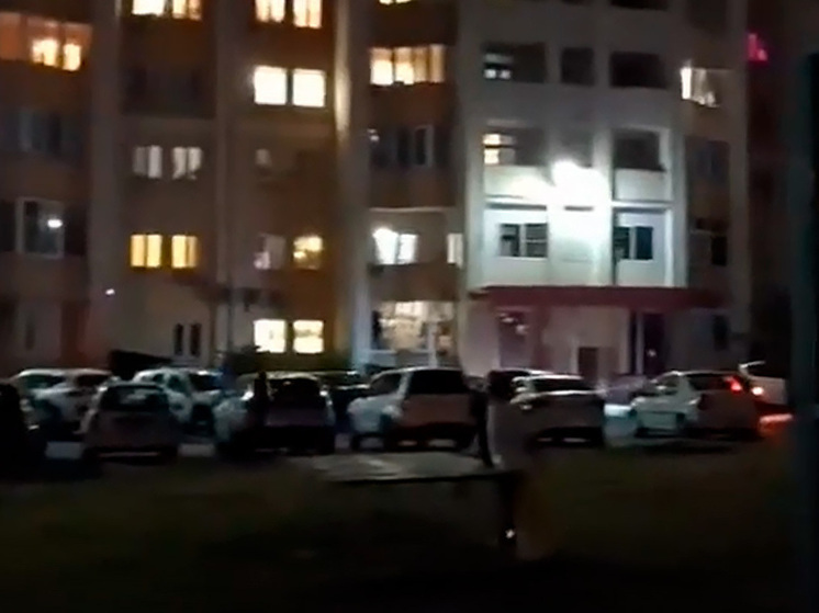 Юные липчане требуют света для игр