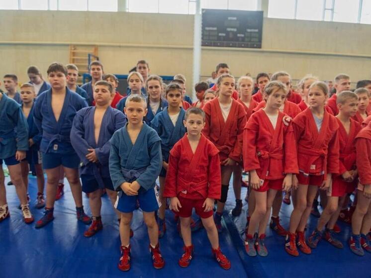 Запорожские спортсмены провели насыщенный сезон на площадках Севастополя: итоги 2025 года