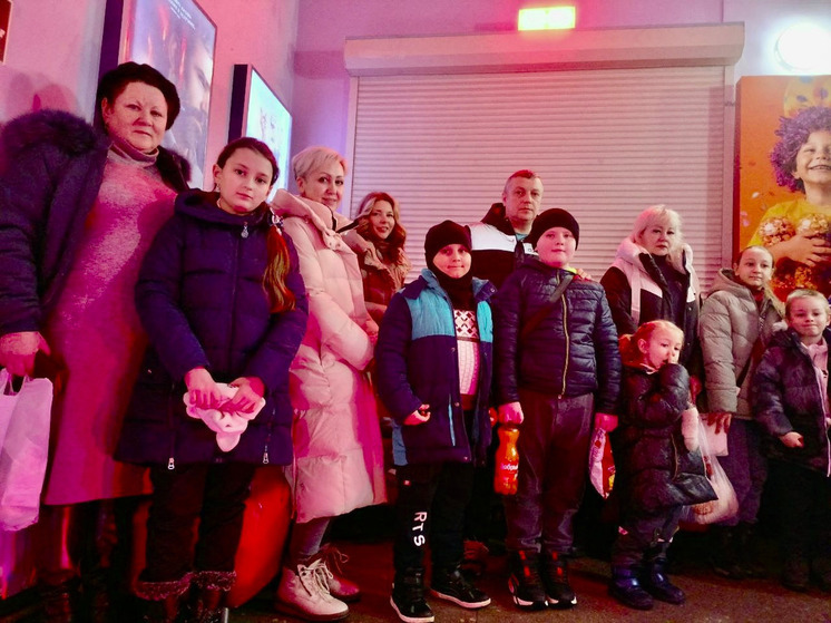 В Орле семьи льготных категорий порадовали бесплатным кинопоказом