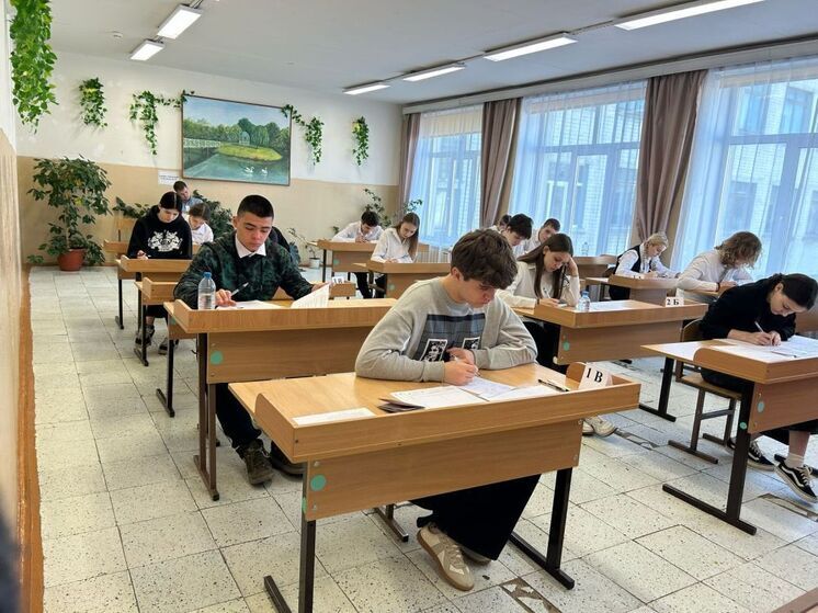 Почти все орловские школьники сдали итоговое сочинение и изложение