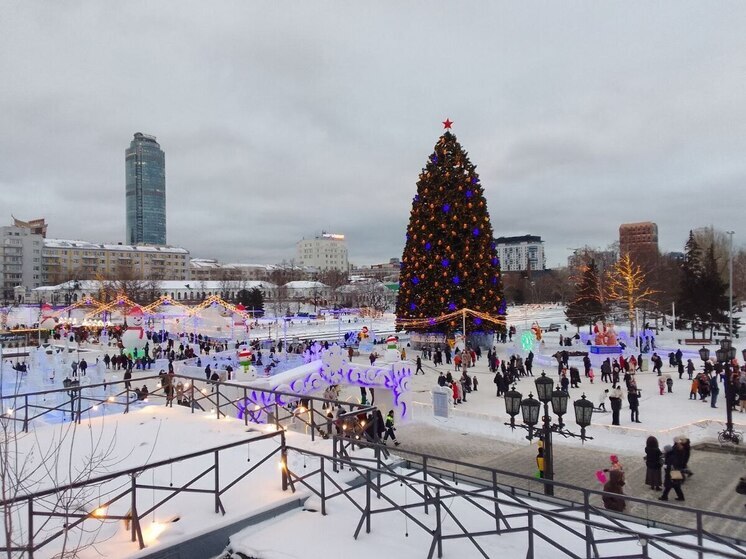 Екатеринбург стал вторым среди новогодних туристических направлений России