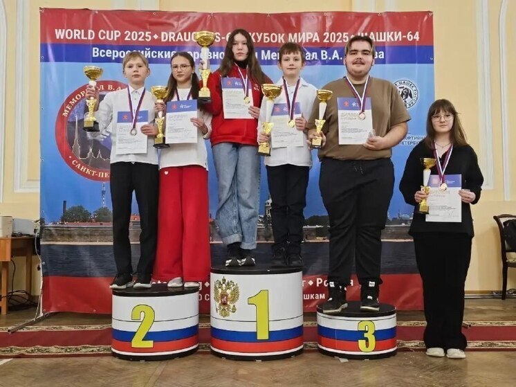 Юная астраханка стала медалисткой крупного турнира по шашкам