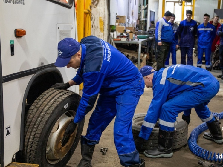 В Нарьян-Маре отчитались об укладке 8 дорожных плит