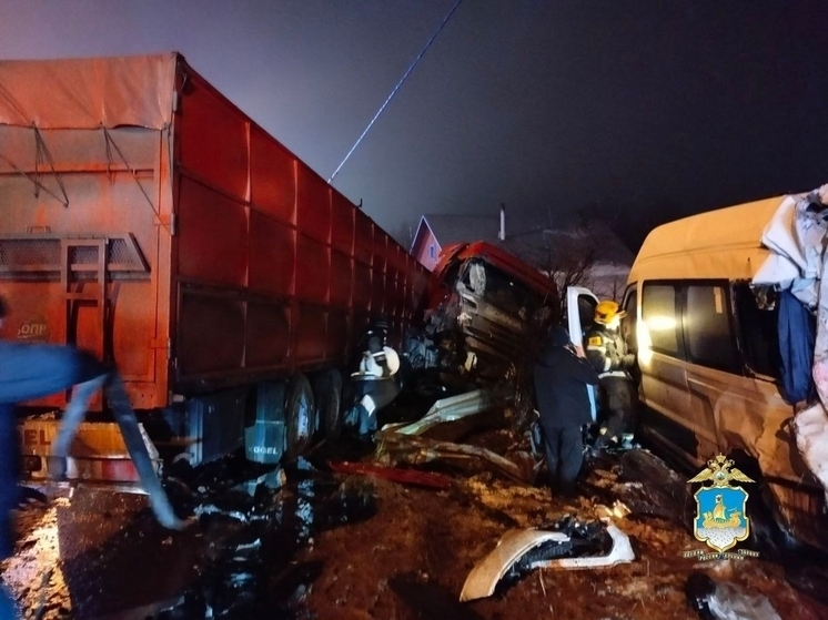 Массовое ДТП с пострадавшими произошло на костромской трассе