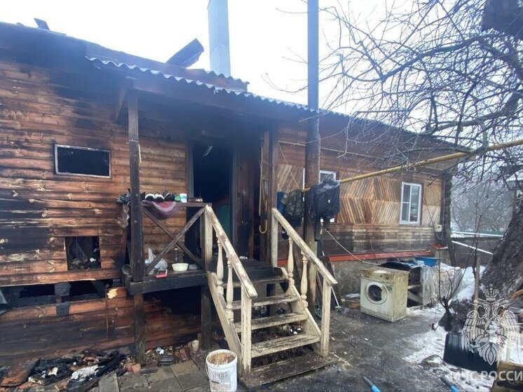 В Плесе на улице Корнилова сгорел частный дом